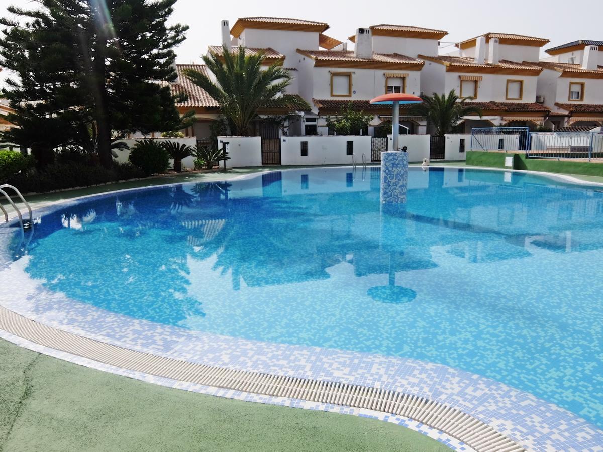 Apartamento Familiar Junto A La Playa De San Fernando - Oliva Eksteriør billede